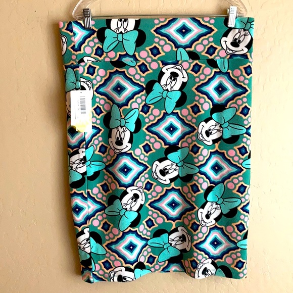 LuLaRoe Dresses & Skirts - LULAROE DISNEY MINNIE MOUSE CASSIE SKIRT SIZE 2XL